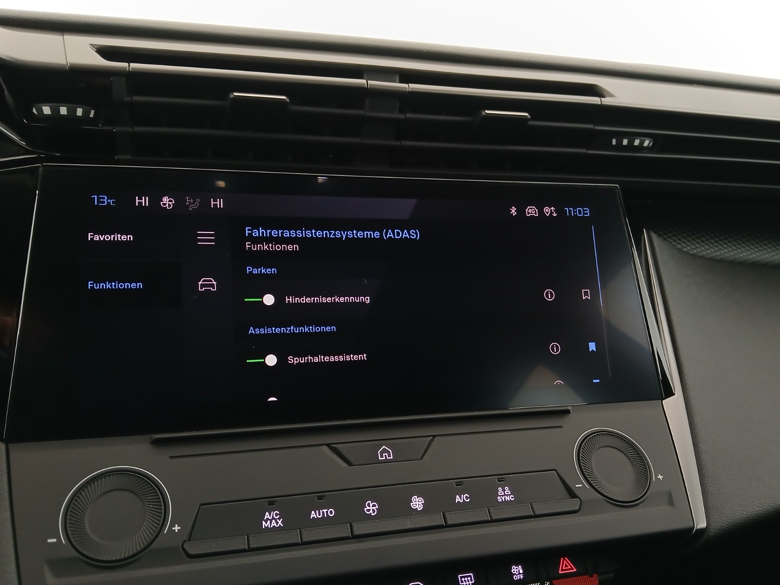 Peugeot 308 SW PureTech 130 S&S 6-Gang-Manuell Act | Bild 23 von 29