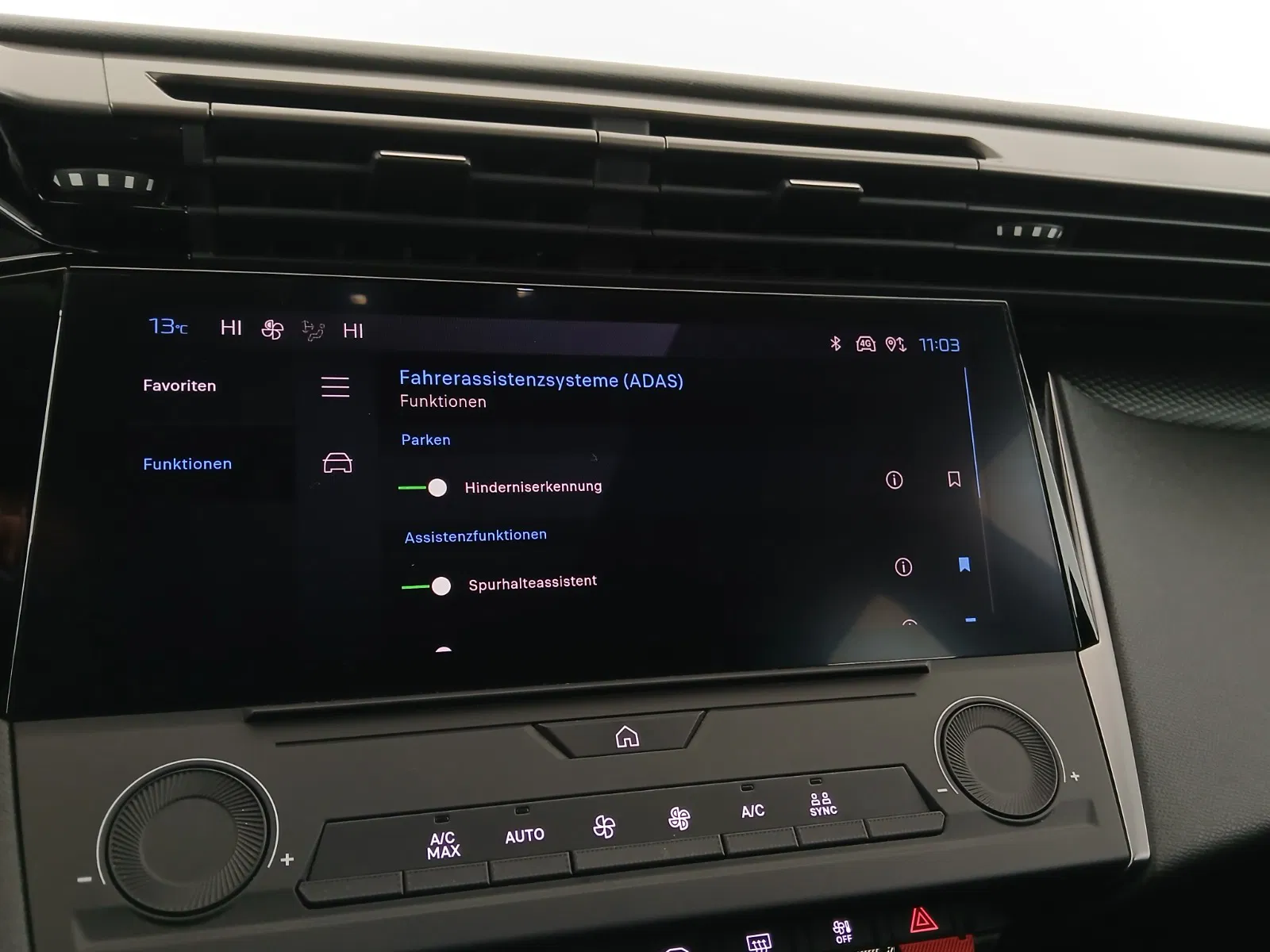 Peugeot 308 SW PureTech 130 S&S 6-Gang-Manuell Act | Bild 23 von 29