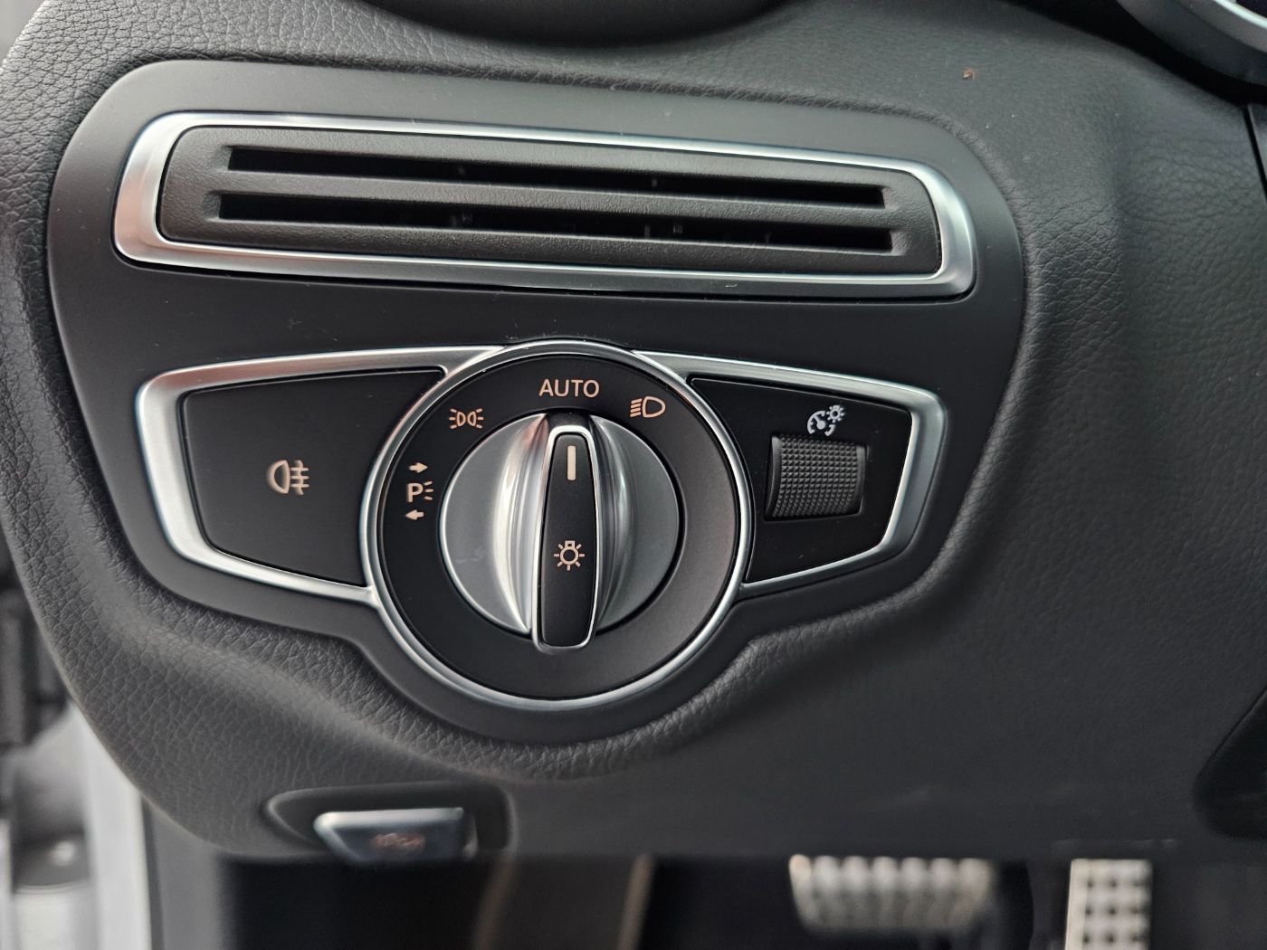 Mercedes-Benz C 180 d | Bild 10 von 25