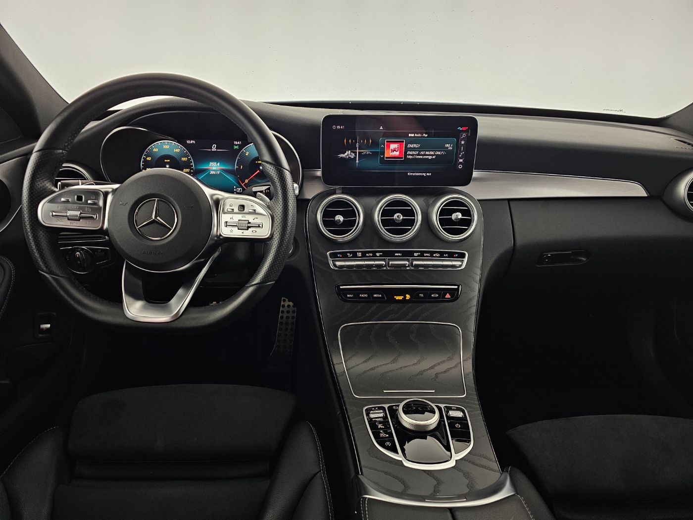 Mercedes-Benz C 180 d | Bild 15 von 26