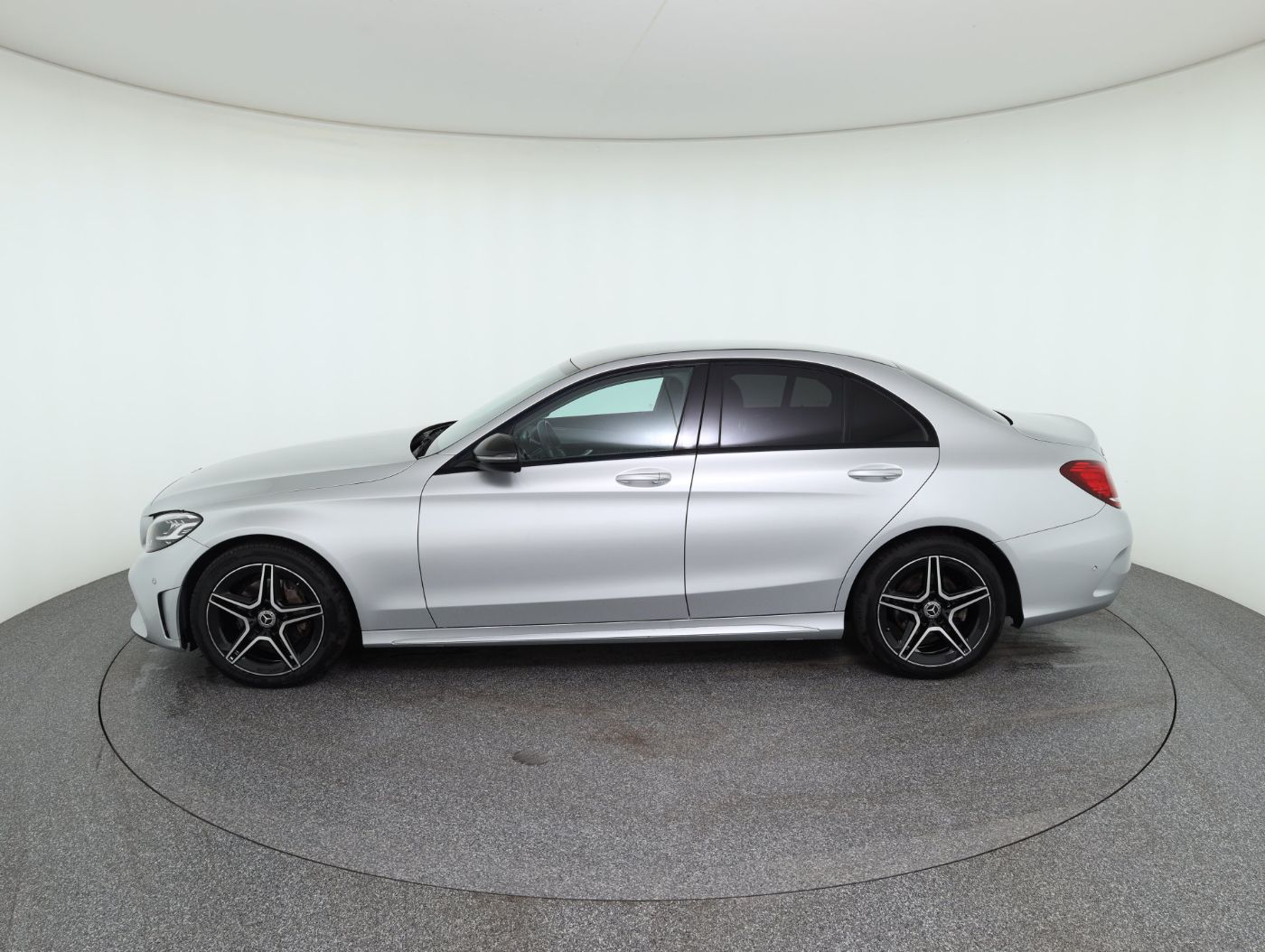 Mercedes-Benz C 180 d | Bild 9 von 26