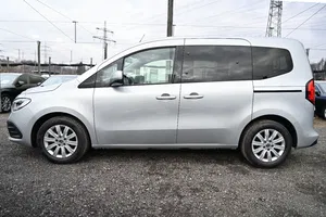 Mercedes-Benz T 180d Style | Thumbnail 4 von 20