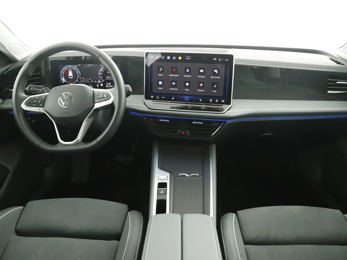 VW Passat Variant 1.5 eTSI Business Aut | Bild 14 von 27