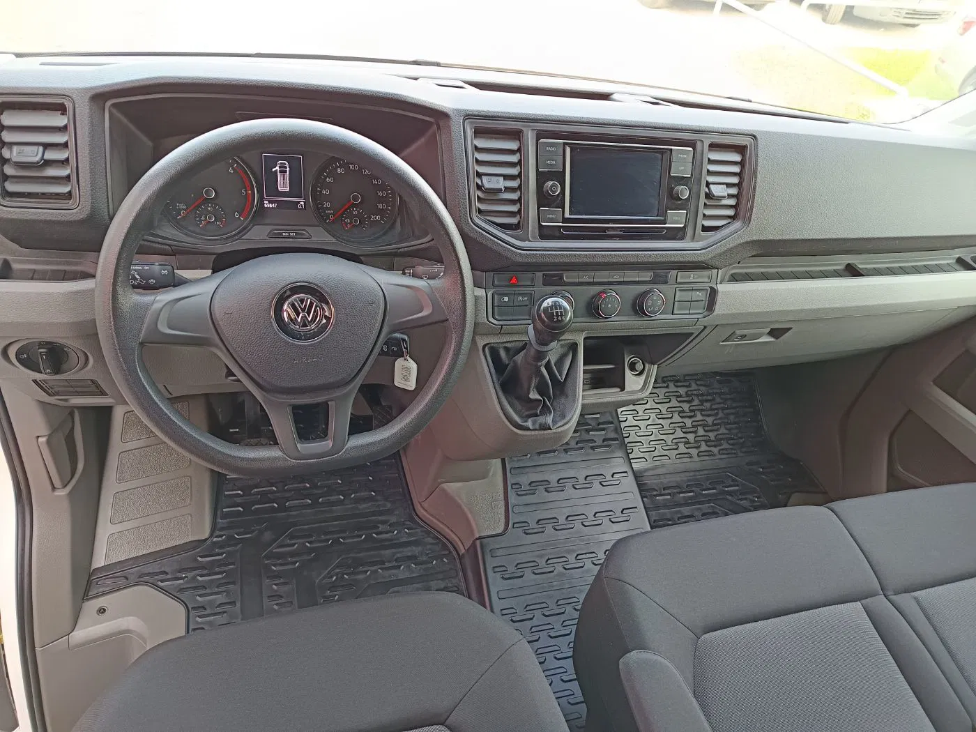 VW Crafter 30 2.0 TDI Kasten FWD L3H3 | Bild 13 von 25