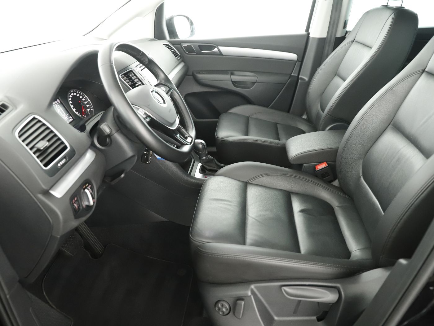 VW Sharan 1.4 TSI DSG 7-SITZER | Bild 11 von 29