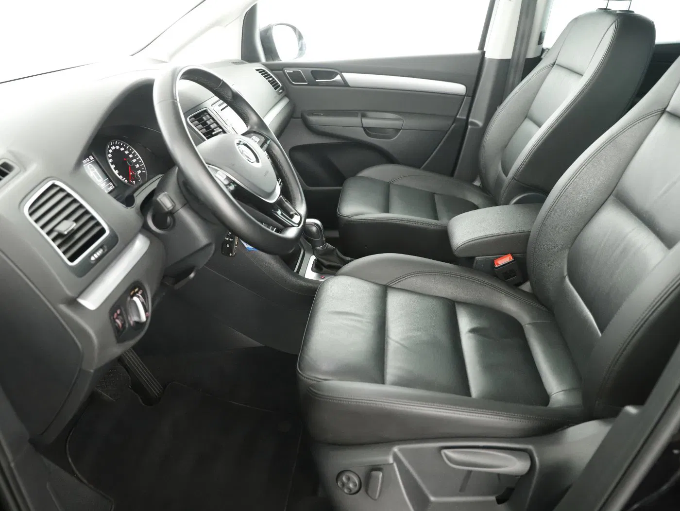 VW Sharan 1.4 TSI DSG 7-SITZER | Bild 11 von 29