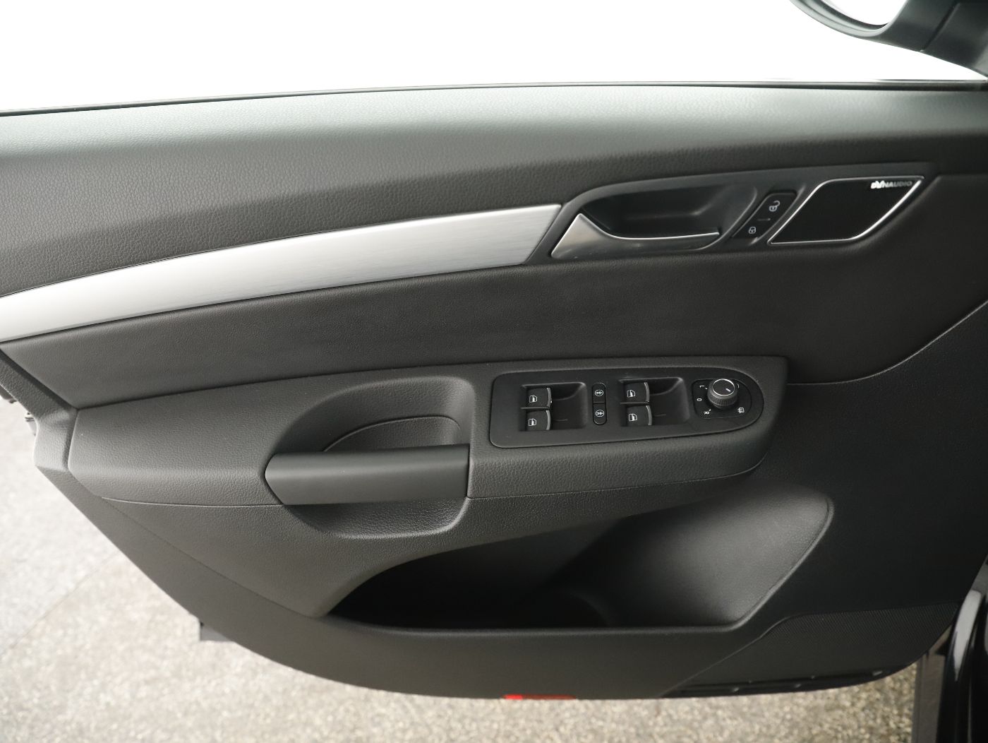 VW Sharan 1.4 TSI DSG 7-SITZER | Bild 12 von 29