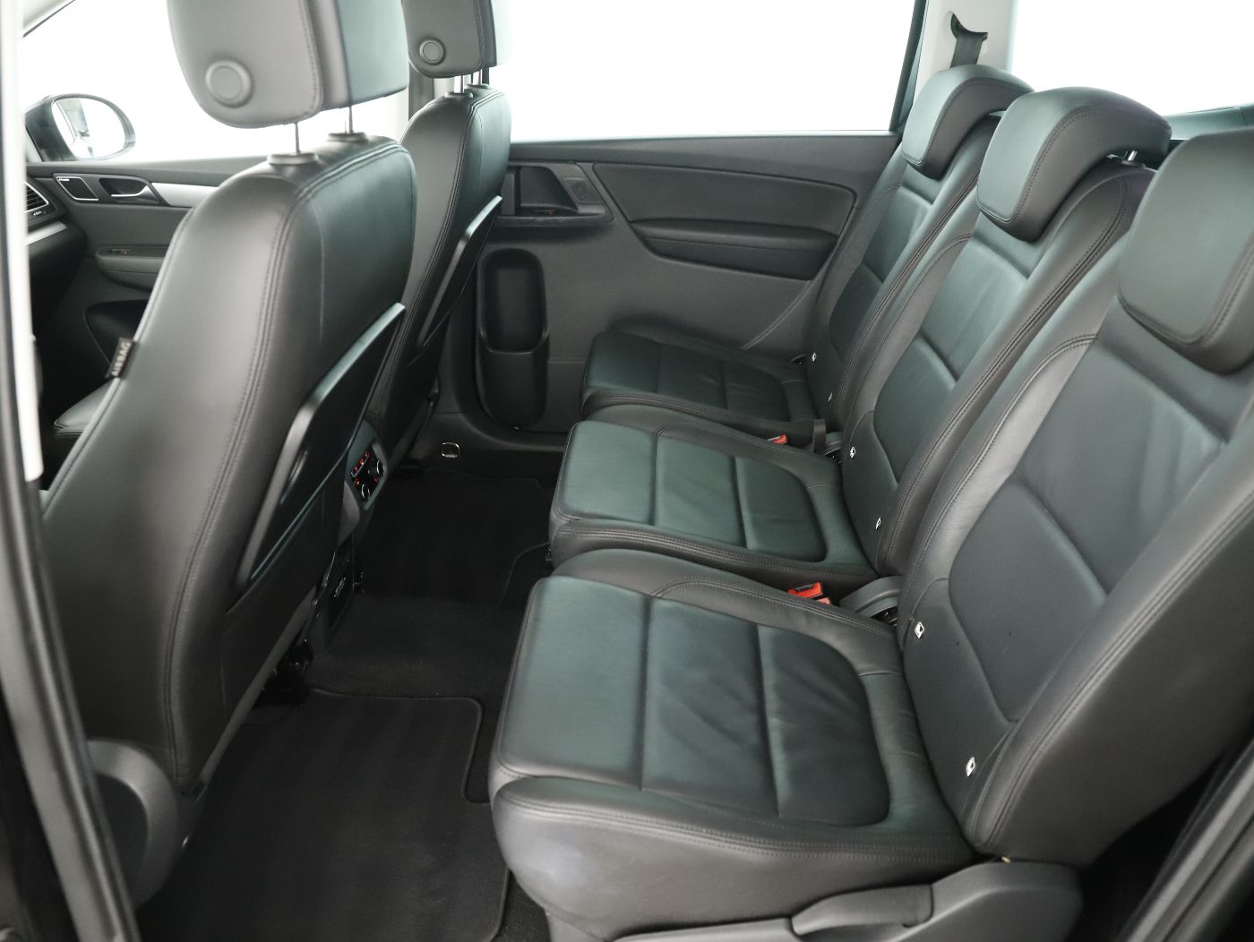 VW Sharan 1.4 TSI DSG 7-SITZER | Bild 17 von 29