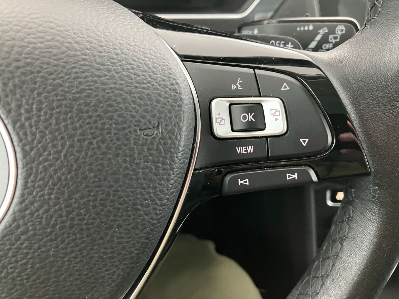 VW Tiguan Allspace HL TSI OPF DSG 5-Sitzer | Bild 12 von 31