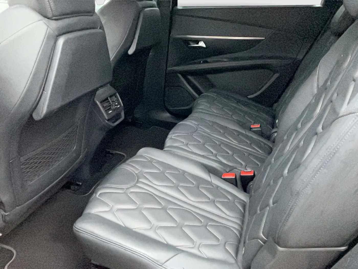 Peugeot 5008 1.5 BlueHDi 130 GT Line Aut. | Bild 12 von 27