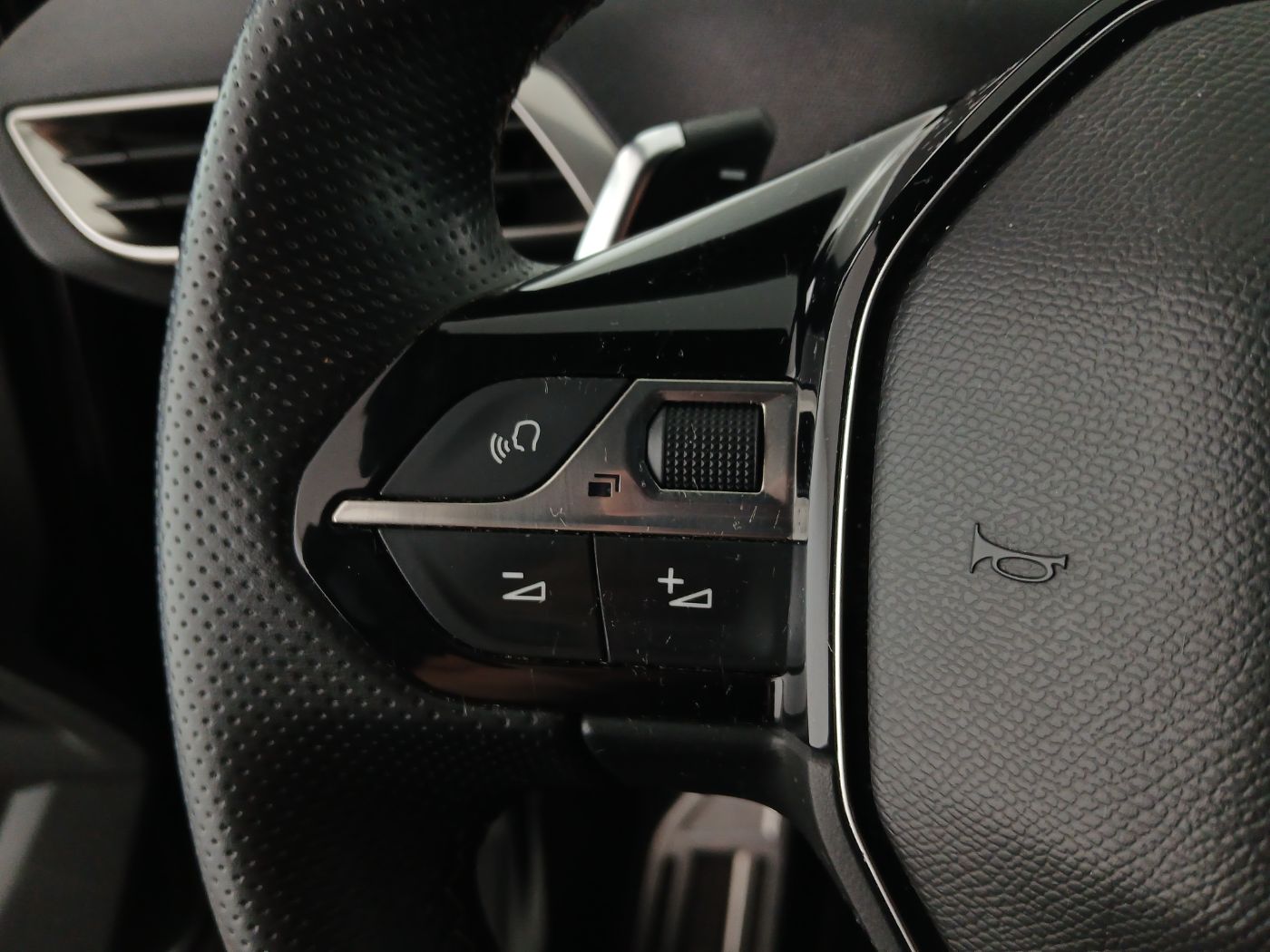 Peugeot 5008 1.5 BlueHDi GT Aut. | Bild 16 von 26