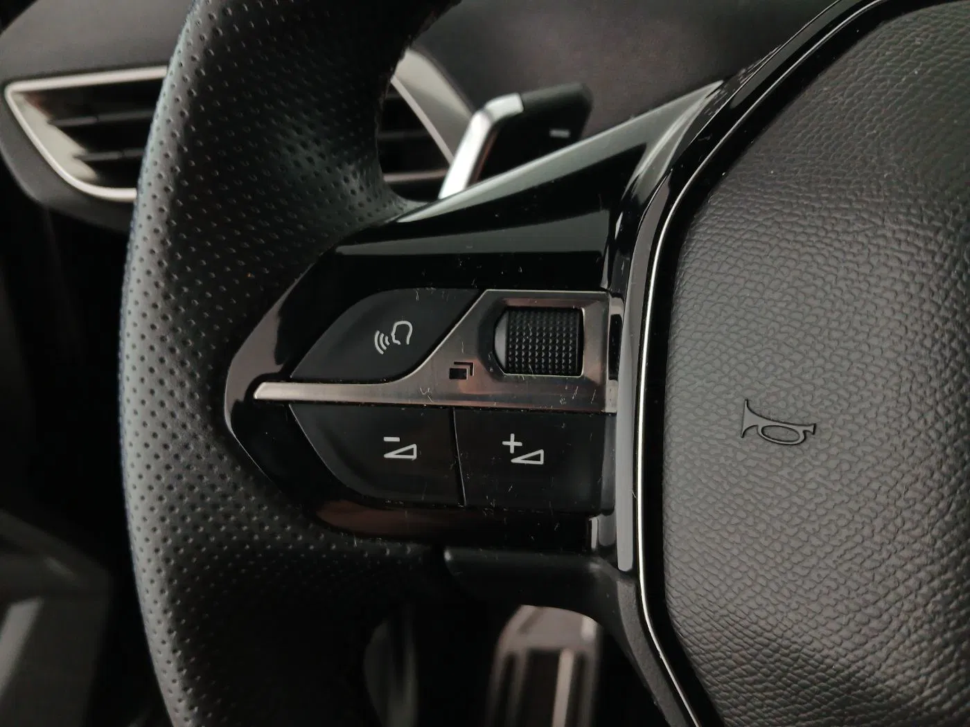 Peugeot 5008 1.5 BlueHDi GT Aut. | Bild 16 von 26