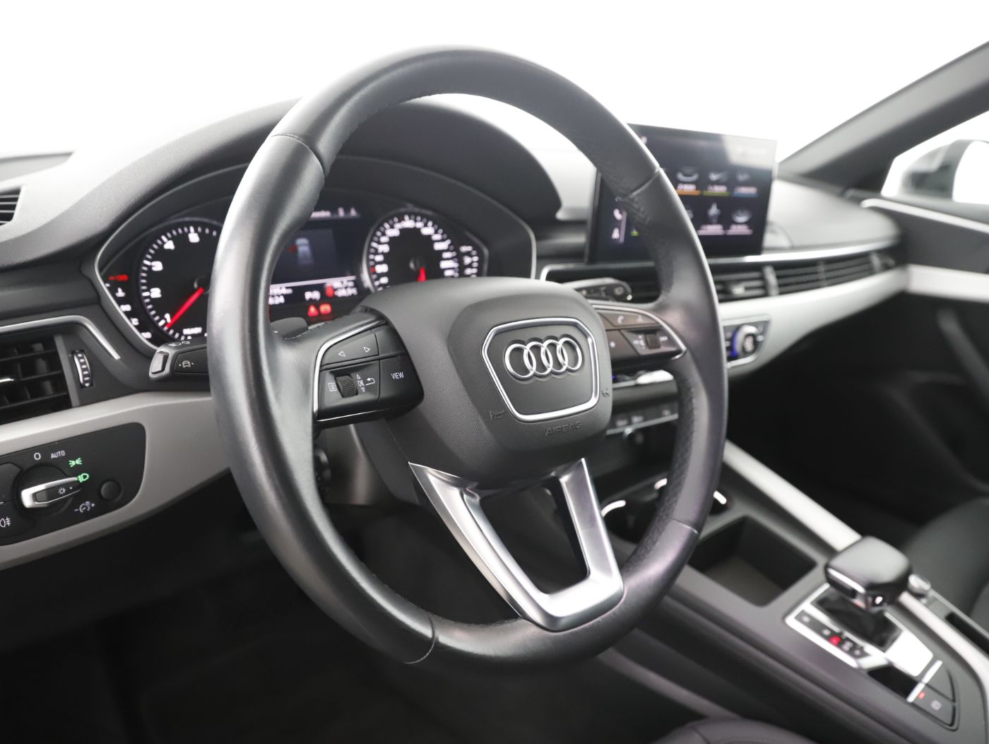 Audi A4 Avant 35 TFSI S-Line Aut. | Bild 16 von 28