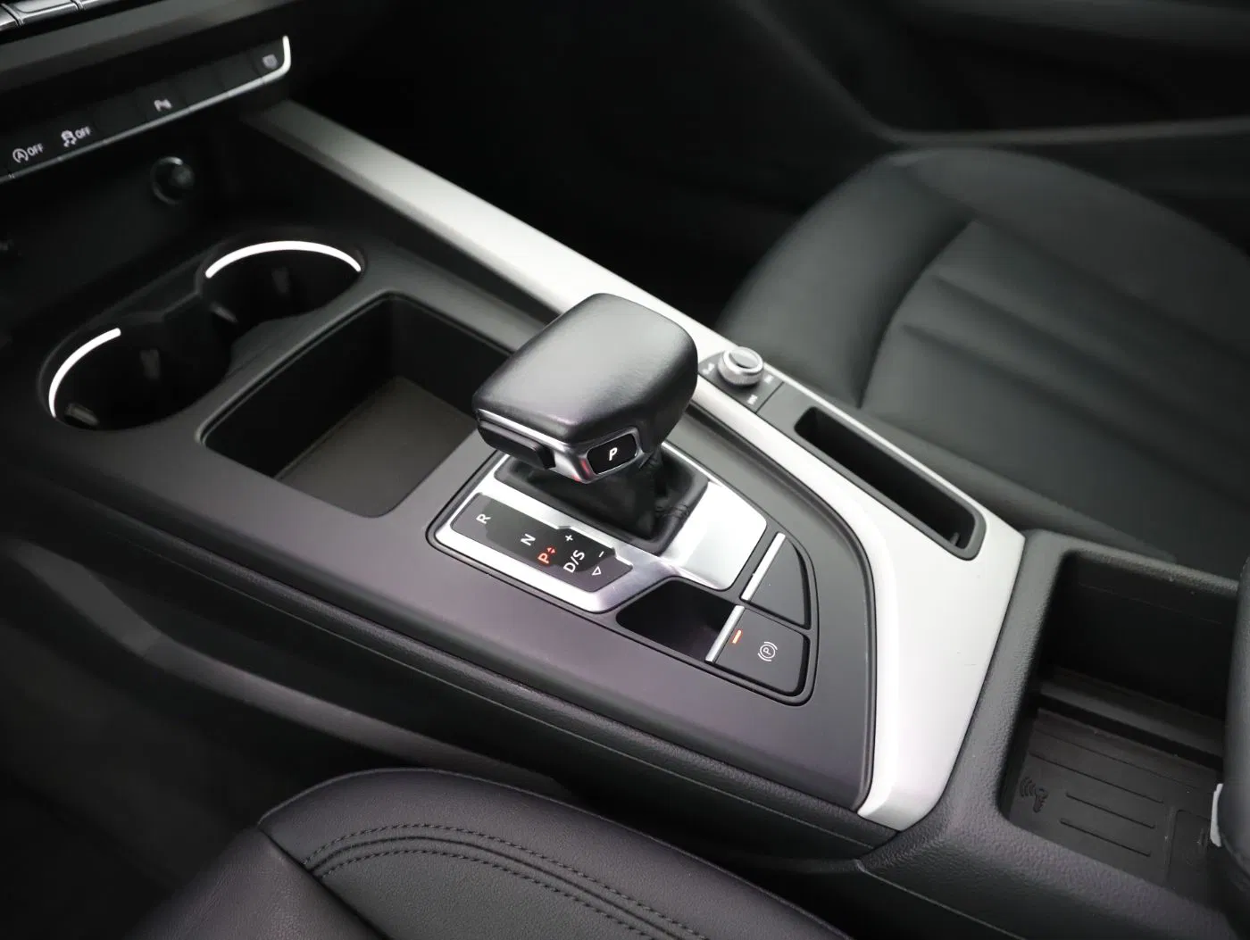 Audi A4 Avant 35 TFSI S-Line Aut. | Bild 25 von 28