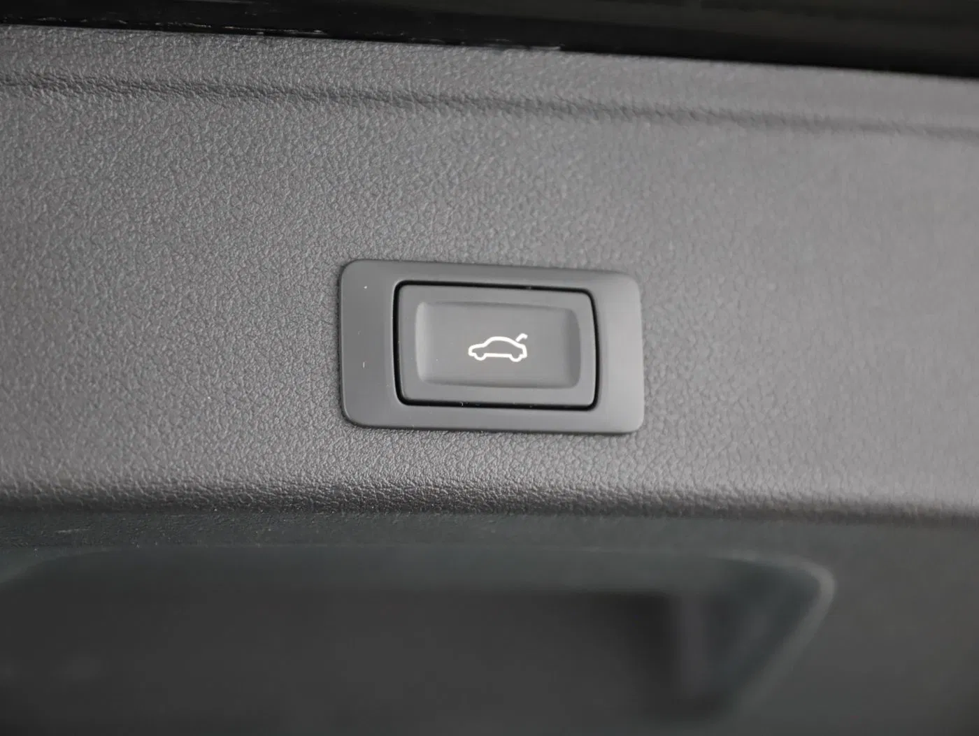 Audi A4 Avant 35 TFSI S-Line Aut. | Bild 28 von 28