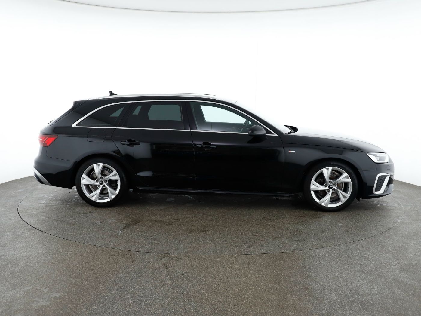 Audi A4 Avant 35 TFSI S-Line Aut. | Bild 5 von 28
