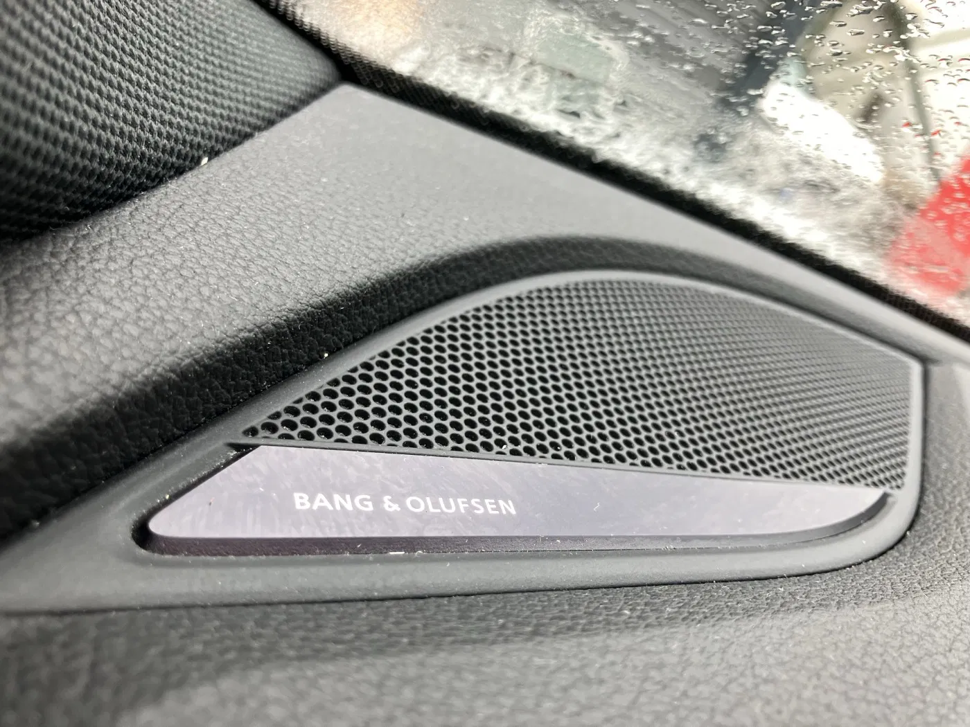 Audi A4 40 TDI quattro S-Line Aut. | Bild 18 von 29