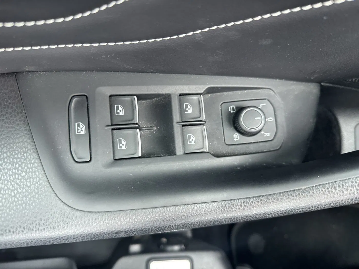 VW Passat 1.5 TSI Eleg. DSG | Bild 9 von 30