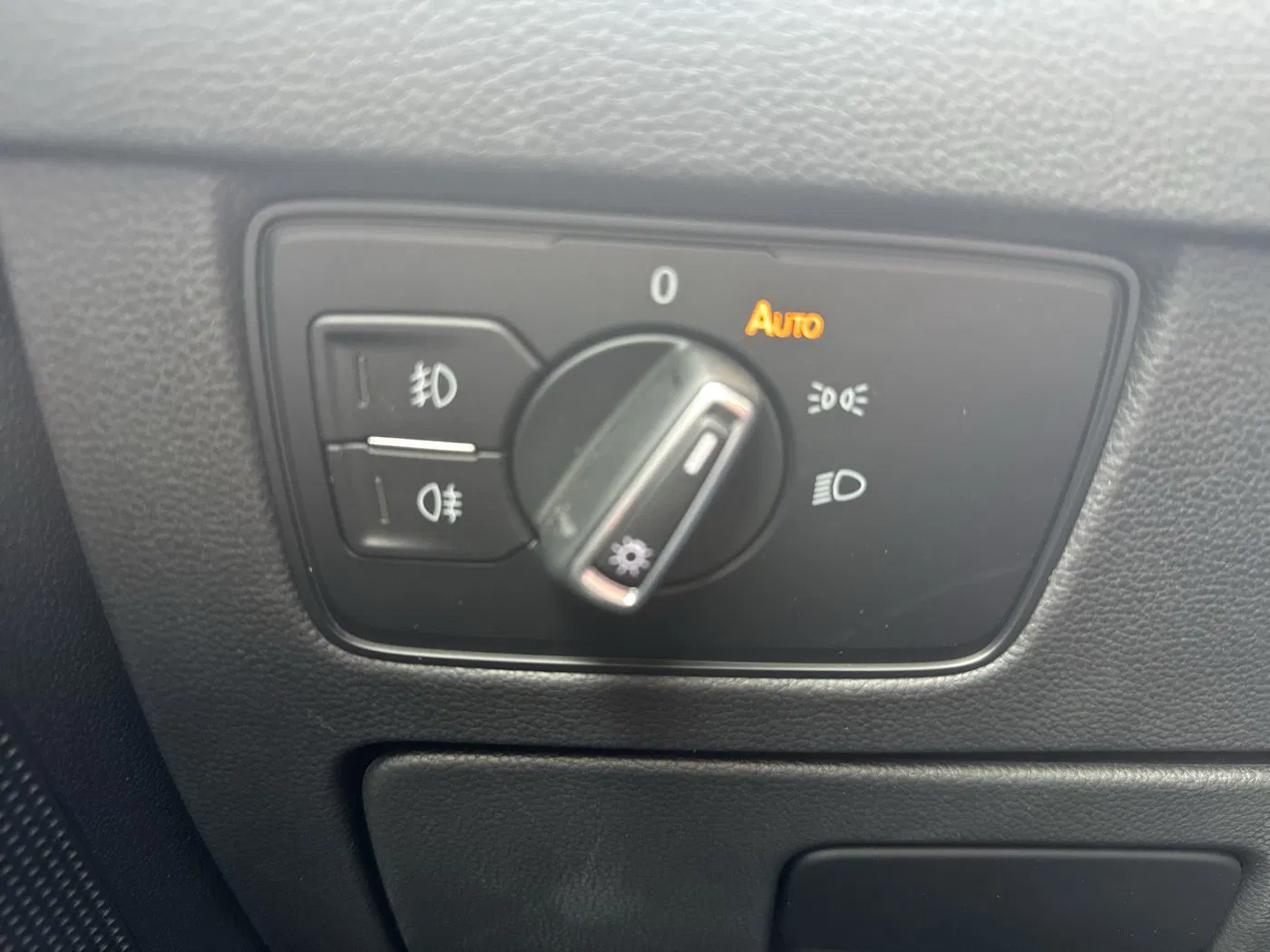 VW Passat 1.5 TSI Eleg. DSG | Bild 10 von 30