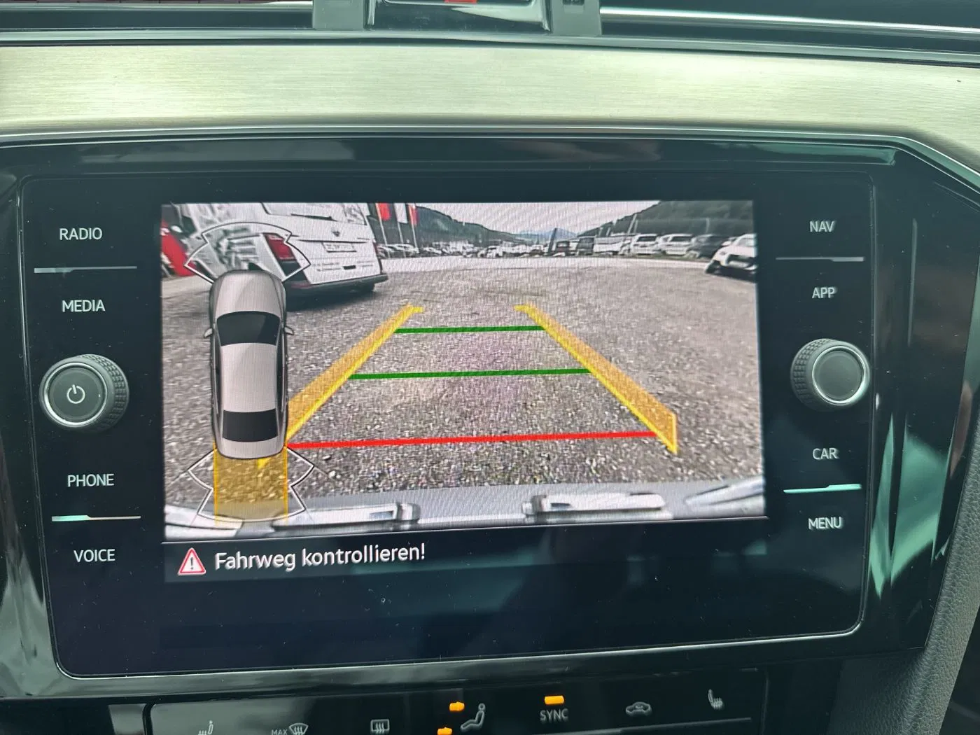 VW Passat 1.5 TSI Eleg. DSG | Bild 20 von 30