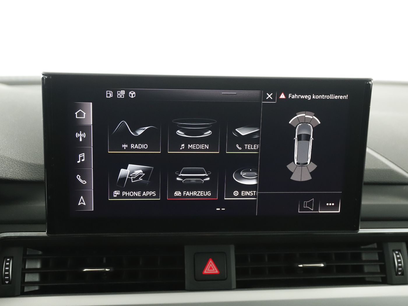 Audi A4 Avant 40 TFSI S-Line | Bild 22 von 27
