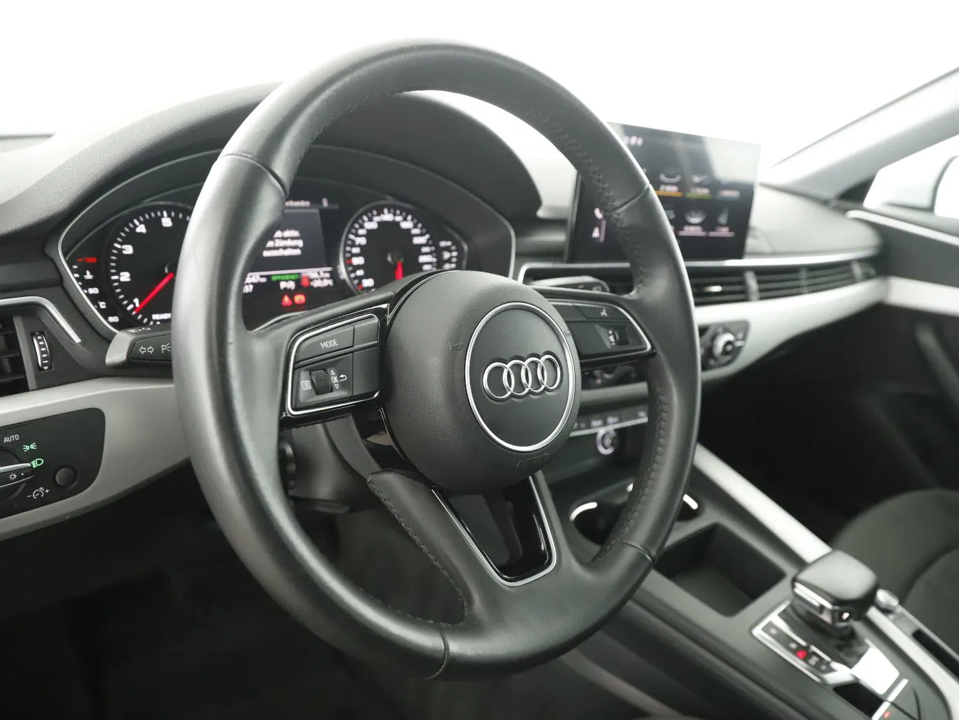 Audi A4 Avant 40 2.0 TFSI S-Line | Bild 14 von 28