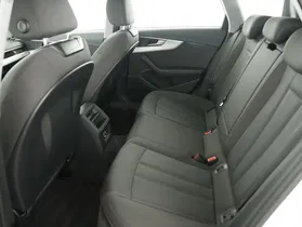 Audi A4 Avant 40 2.0 TFSI S-Line | Thumbnail 24 von 28