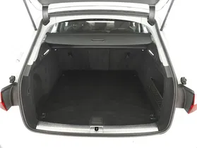 Audi A4 Avant 40 2.0 TFSI S-Line | Thumbnail 25 von 28