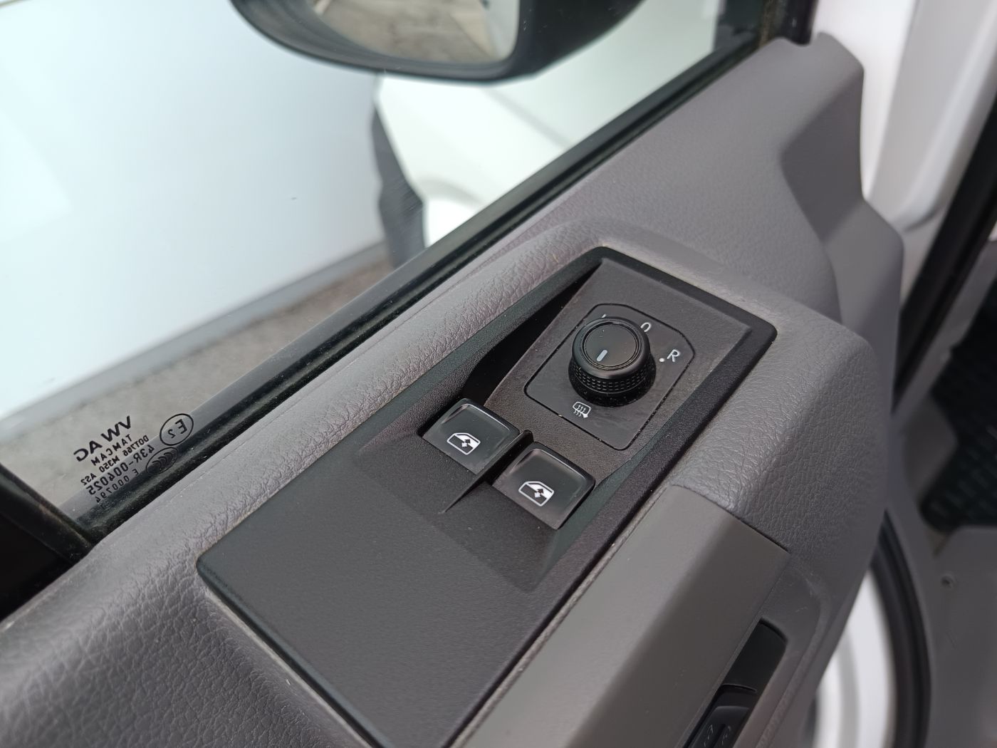 VW Crafter 2.0 TDI Kasten | Bild 10 von 23