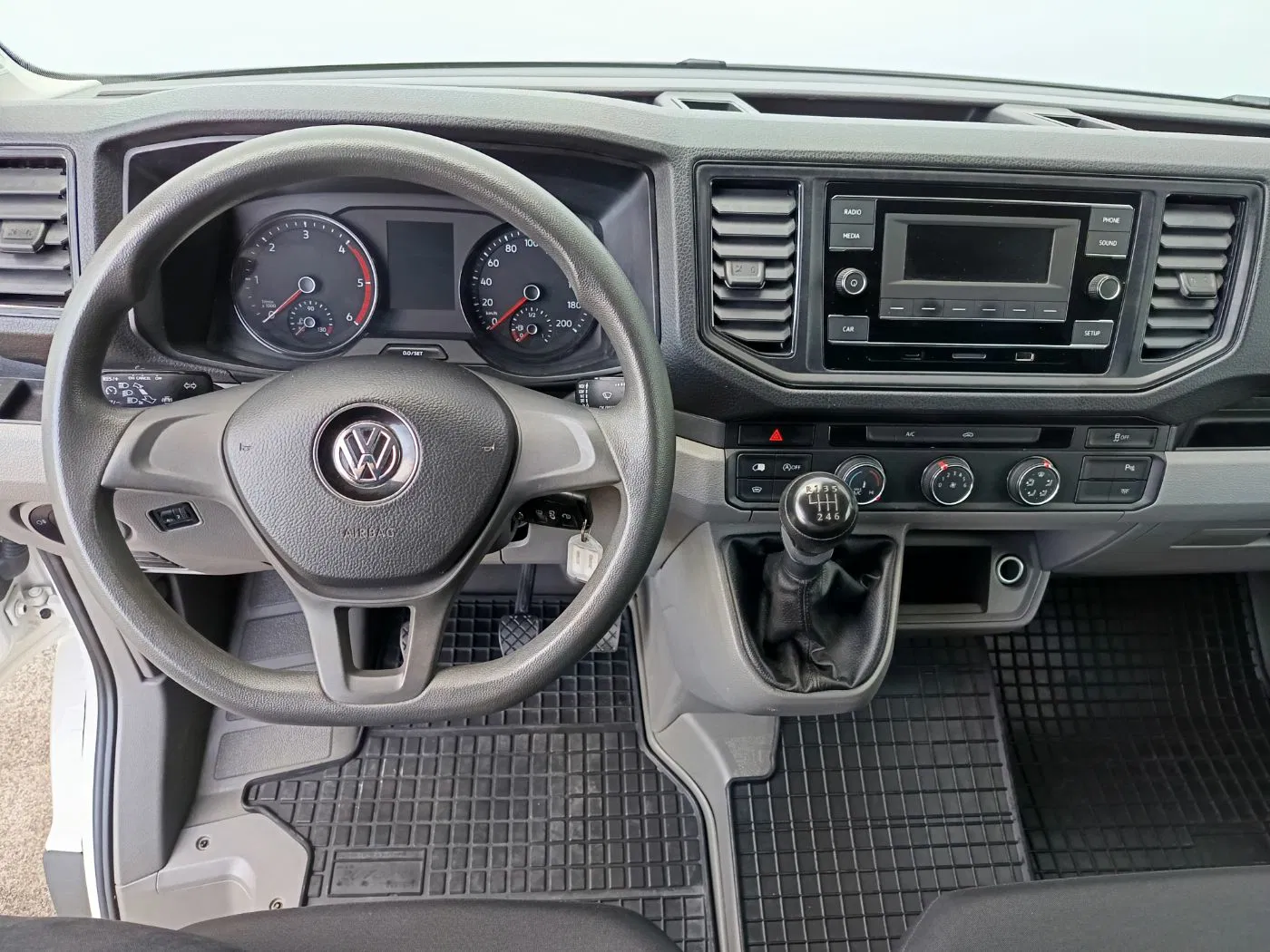VW Crafter 2.0 TDI Kasten | Bild 13 von 23