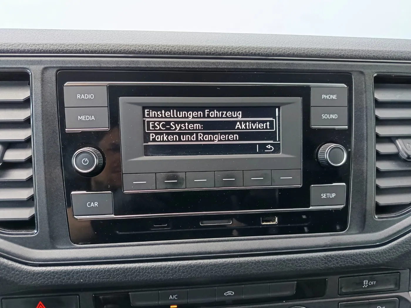 VW Crafter 2.0 TDI Kasten | Bild 19 von 23