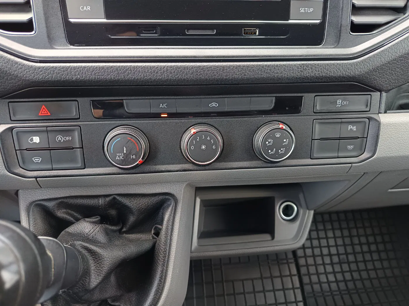 VW Crafter 2.0 TDI Kasten | Bild 21 von 23