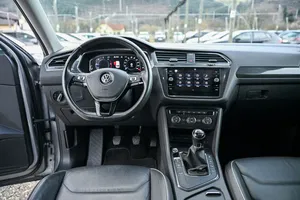 VW Tiguan Allspace 1.5 TSI R-Line | Thumbnail 12 von 22