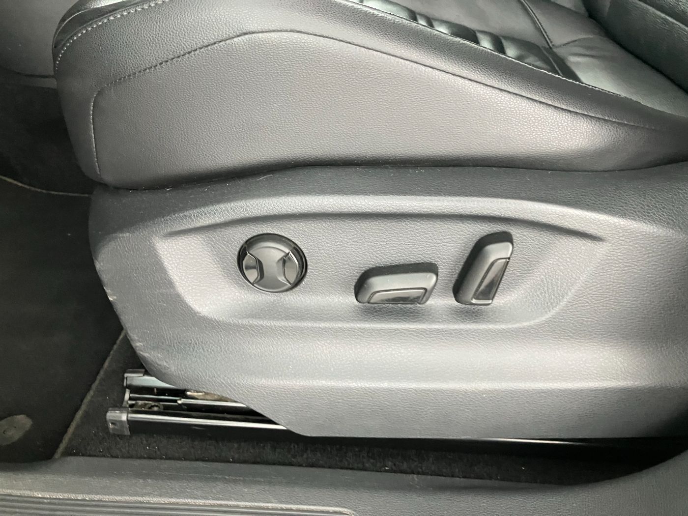 VW Touran 1.5 TSI BMT Highline | Bild 14 von 27