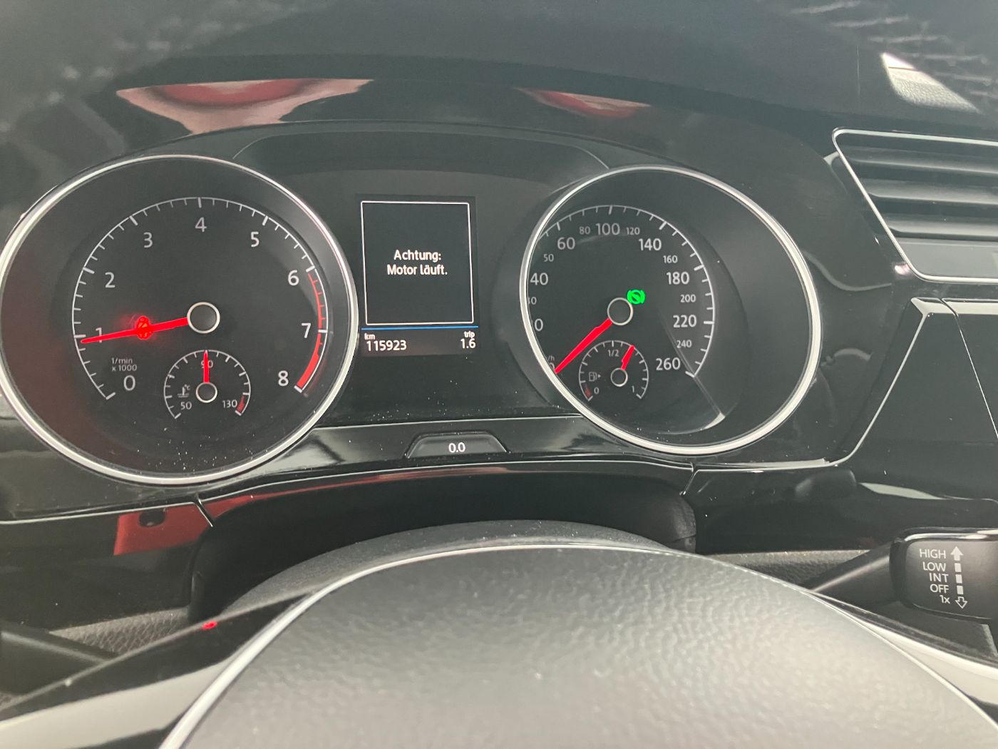 VW Touran 1.5 TSI BMT Highline | Bild 15 von 27