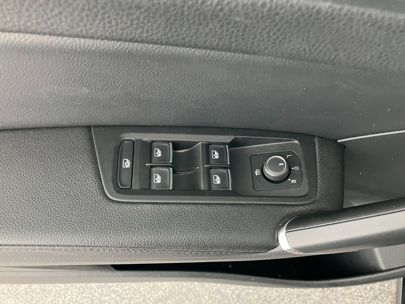 VW Touran 1.5 TSI BMT Highline | Bild 9 von 26