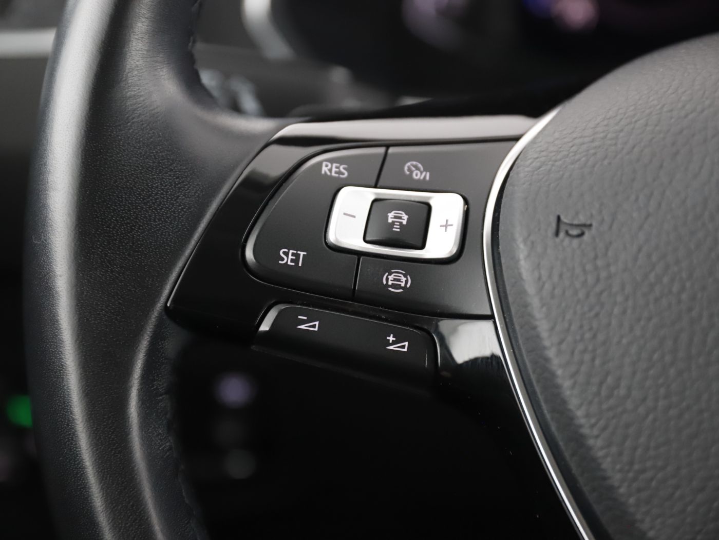VW Tiguan Allspace 2.0 TDI 4Mot HL | Bild 15 von 25