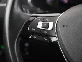 VW Tiguan Allspace 2.0 TDI 4Mot HL | Thumbnail 15 von 25
