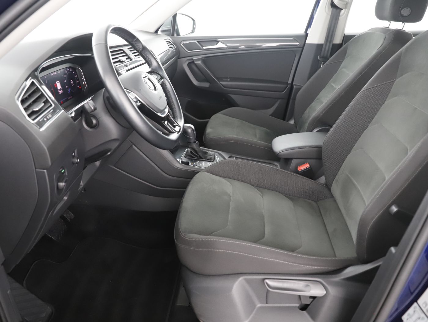 VW Tiguan Allspace 2.0 TDI 4Mot HL | Bild 11 von 25