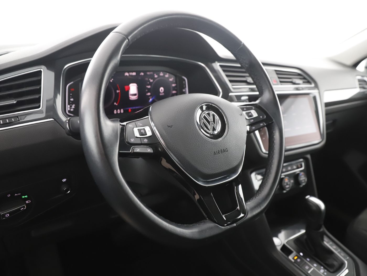 VW Tiguan Allspace 2.0 TDI 4Mot HL | Bild 13 von 25