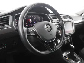 VW Tiguan Allspace 2.0 TDI 4Mot HL | Thumbnail 13 von 25
