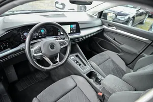 VW Golf VIII Variant 2.0TDI Life Aut | Thumbnail 10 von 24