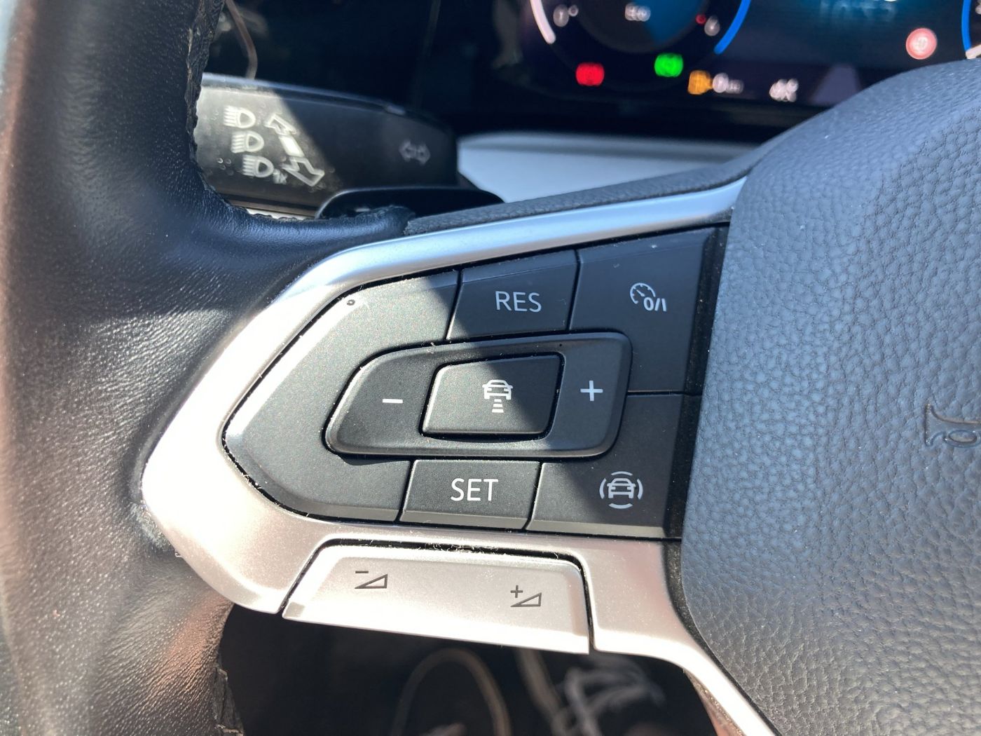 VW Golf VIII Variant 2.0TDI Life Aut | Bild 13 von 24