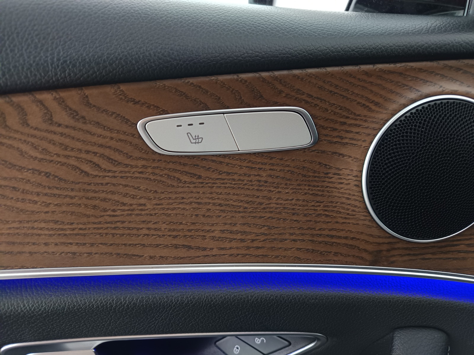 Mercedes-Benz E 220 d Aut. | Bild 12 von 28