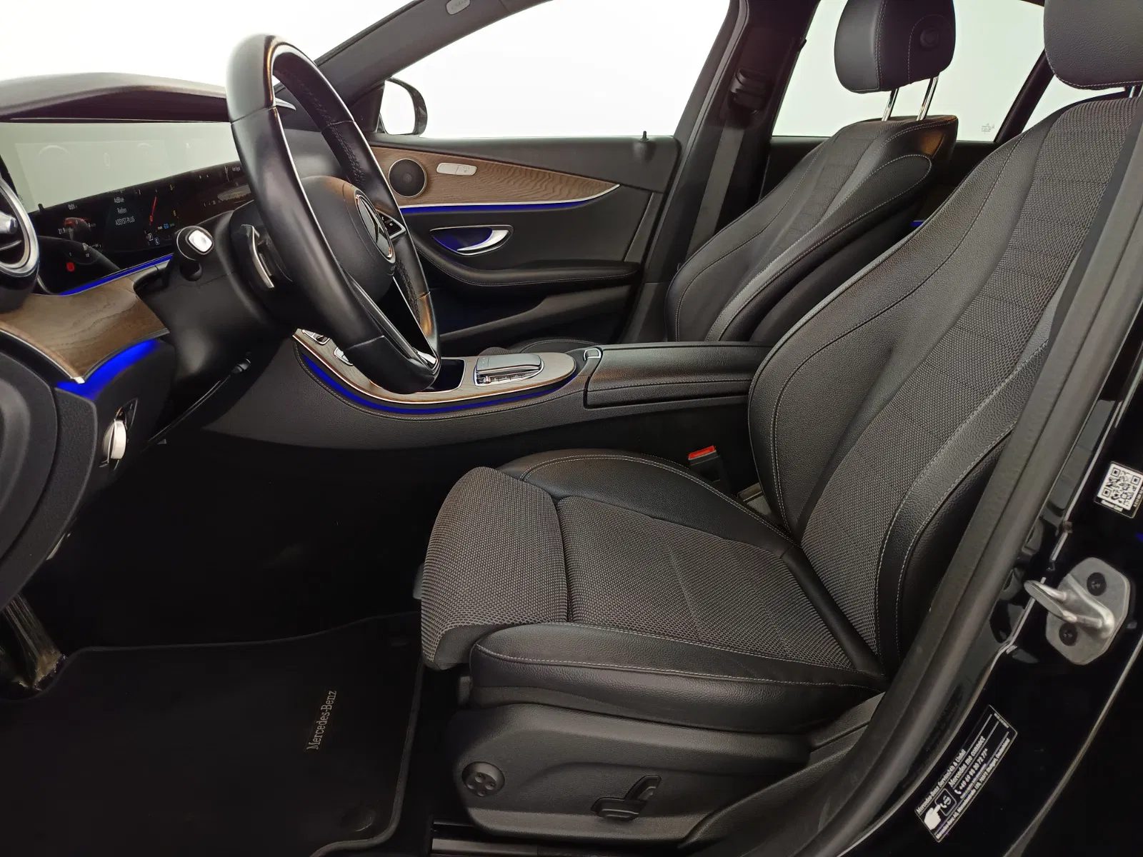 Mercedes-Benz E 220 d Aut. | Bild 14 von 28