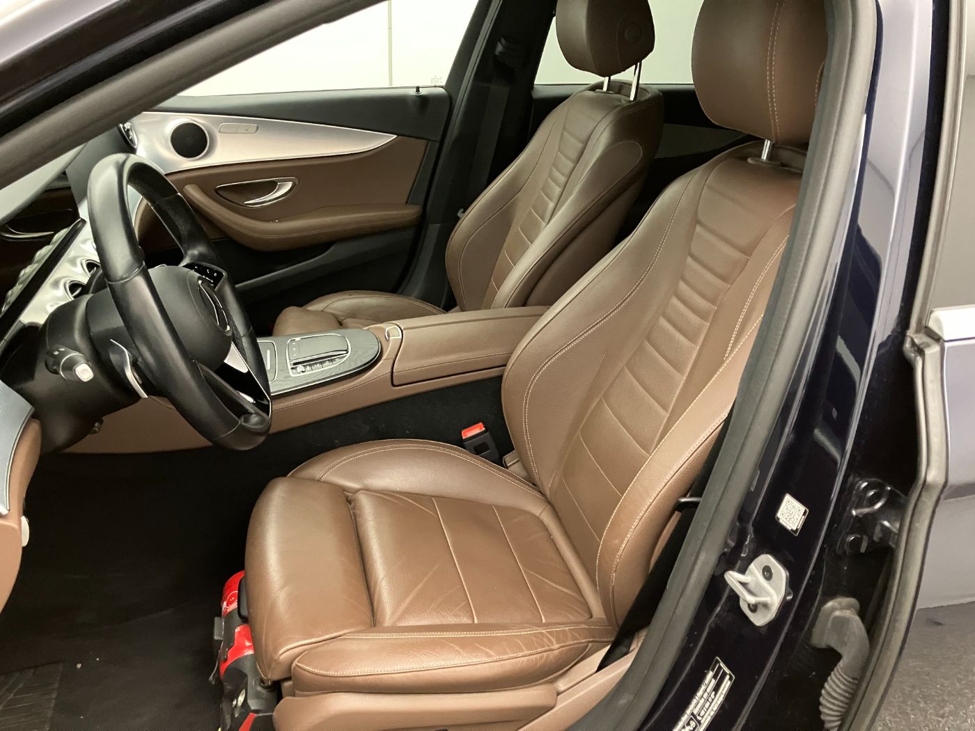 Mercedes-Benz E 200 d T Avantgarde Aut. | Bild 10 von 30