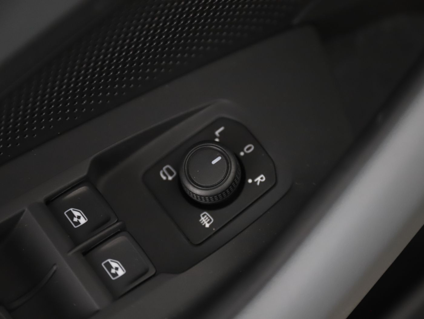 VW Passat Variant 2.0 TDI Busn. | Bild 9 von 27