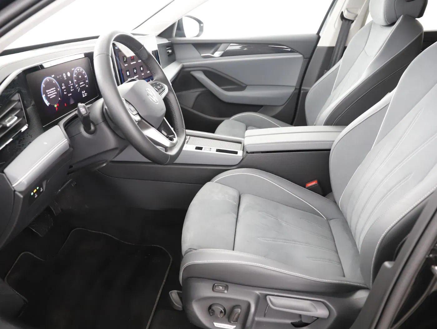 VW Passat Variant 2.0 TDI Busn. | Bild 11 von 27