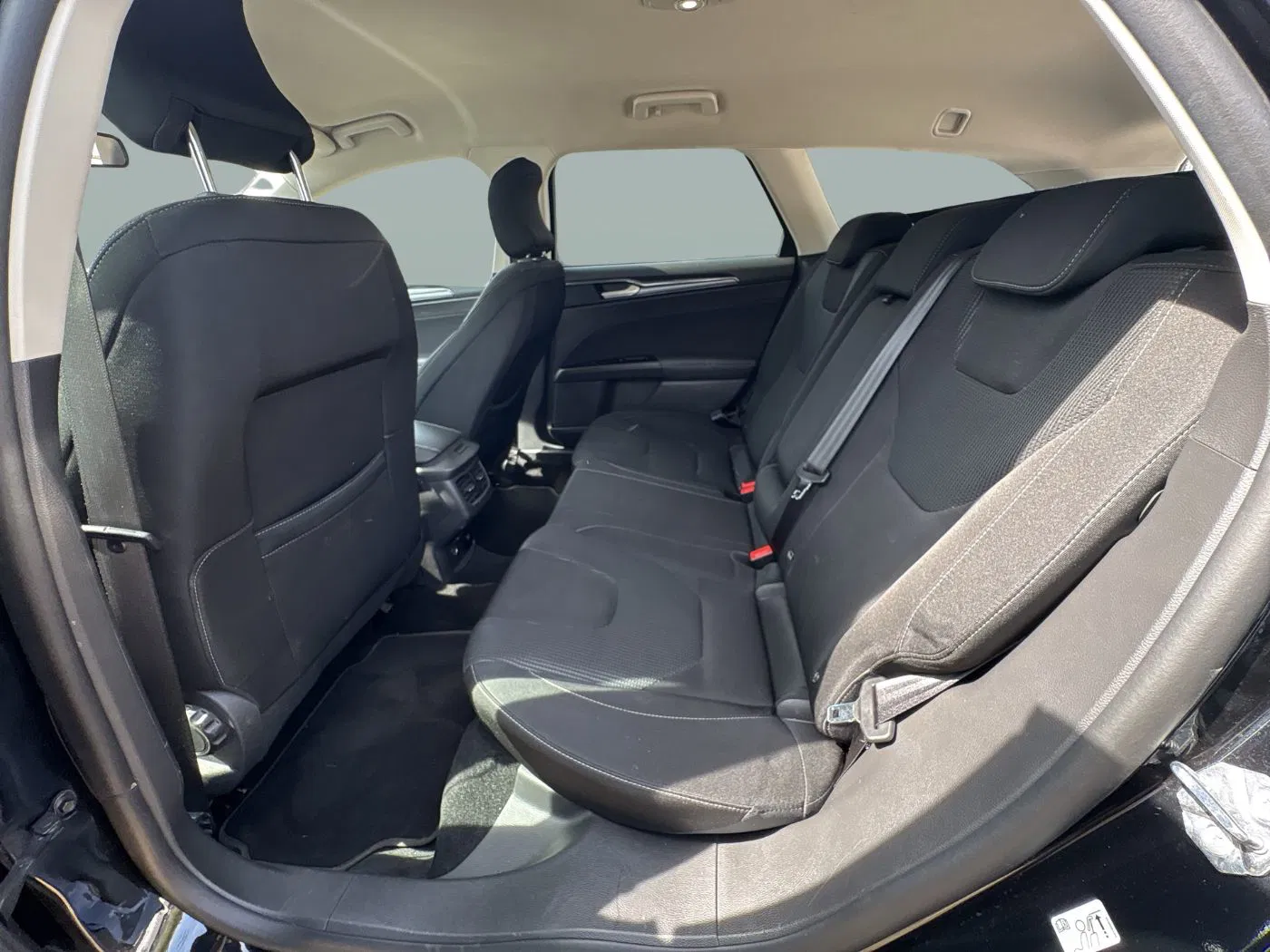 Ford Mondeo Traveller 2.0 EcoBlue Titanium | Bild 16 von 19