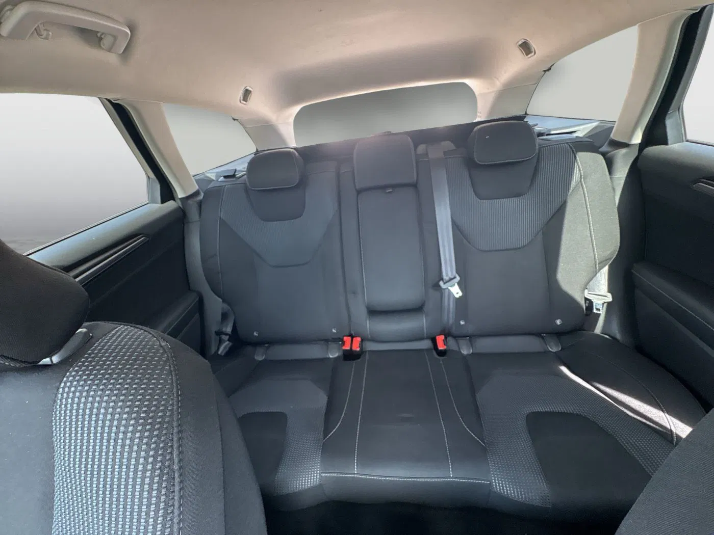 Ford Mondeo Traveller 2.0 EcoBlue Titanium | Bild 17 von 19